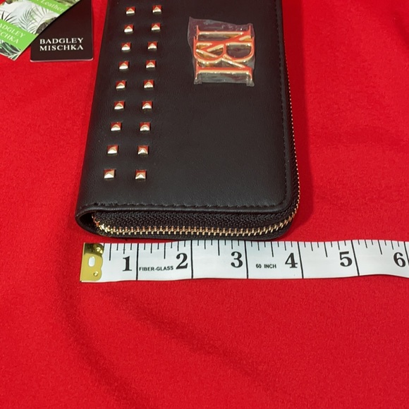 Badgley Mischka Wallet - Picture 13 of 14